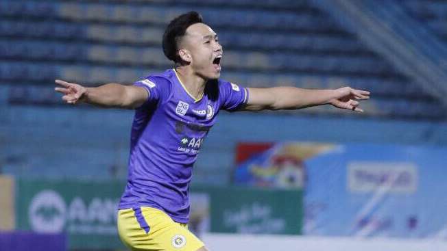 Người hùng của Hà Nội FC khiêm tốn sau pha lập công lịch sử