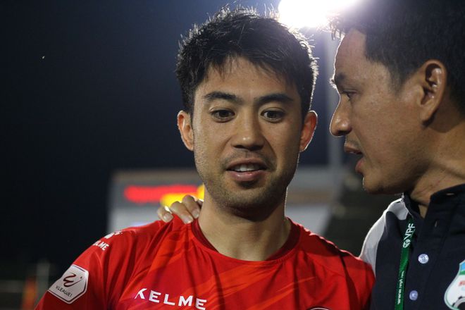 HLV Kiatisak hé lộ bí quyết 'bỏ túi' Lee Nguyễn