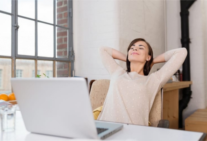 7 động tác kéo căng stretches giúp giảm đau vai cho dân văn phòng hiệu quả