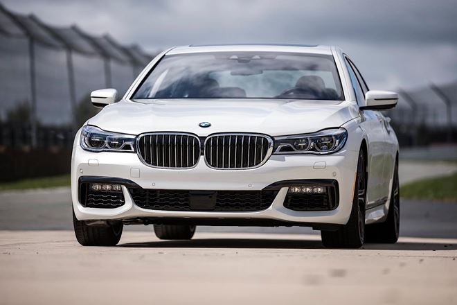BMW bị phạt nặng vì che giấu sự cố xe tự bốc cháy