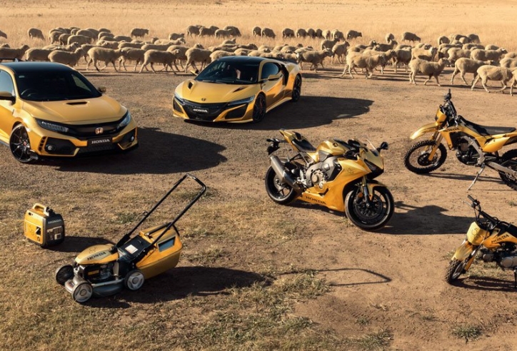 Ngắm dàn xe Honda mạ vàng độc đáo nhất thế giới
