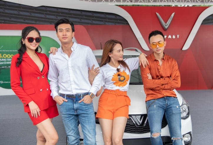 Dàn sao truyền hình trải nghiệm VinFast Fadil trong lễ ra mắt