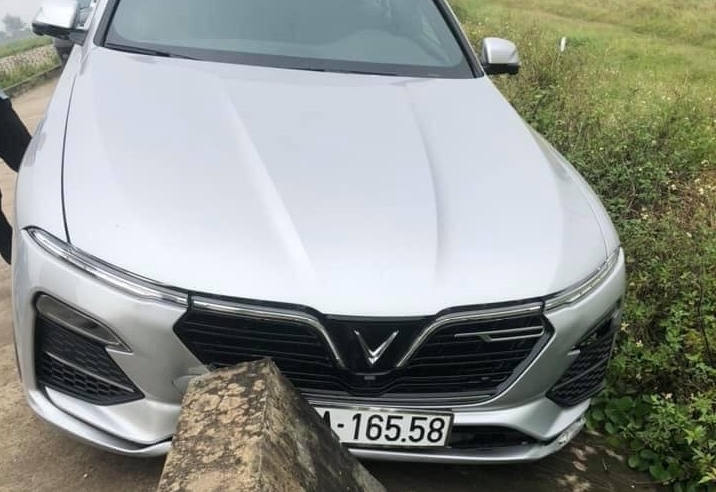Thực hư vụ thước lái xe VinFast Lux A2.0 có giá 380 triệu đồng