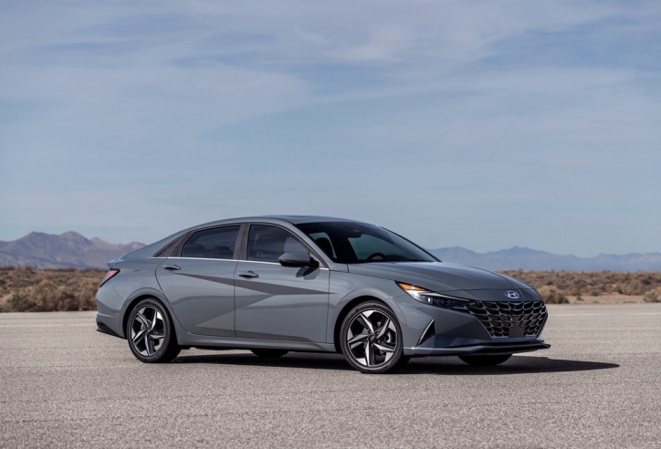 Hyundai Elantra 2021 chính thức chốt giá từ 455 triệu đồng