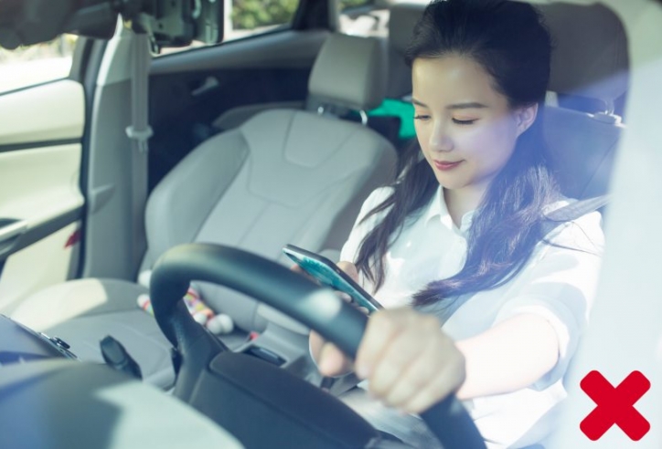 Một tin nhắn khi đang lái xe cũng có thể gây ra tại nạn vô cùng đáng tiếc