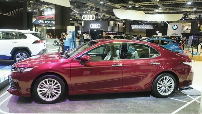 Toyota Camry 2019 chuẩn bị về Việt Nam trong năm nay