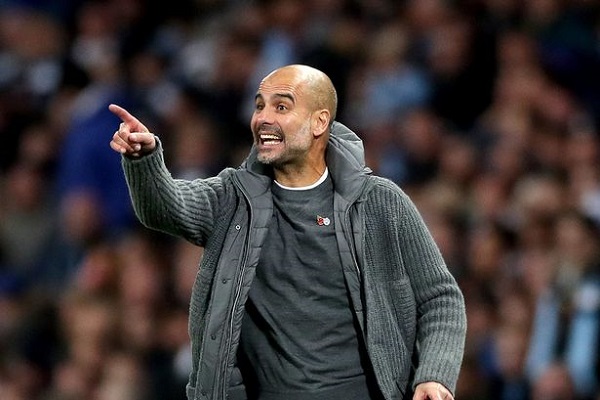 HLV Pep Guardiola: “Tôi không phải người cắt cỏ”