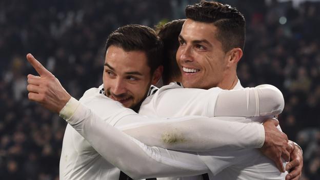 Ronaldo tỏa sáng, Juve có chiến thắng 3 sao
