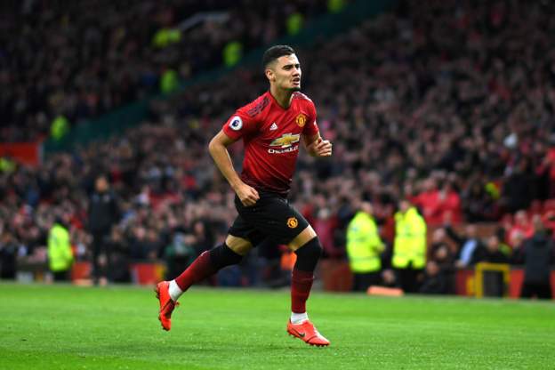 VIDEO: Pereira sút xa đẹp mắt gỡ hòa cho MU vs Southampton