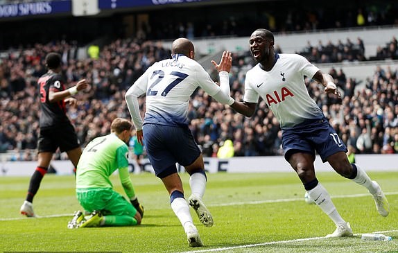 Kết quả Ngoại hạng Anh hôm nay: MU, Tottenham thắng lợi