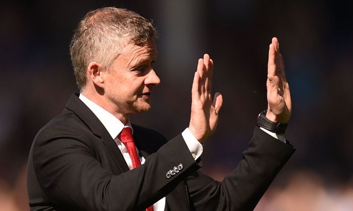 HLV Solskjaer nói xấu Man City trước thềm Derby Manchester