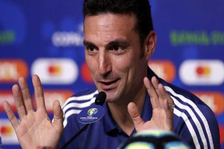 HLV Argentina: 'Không cần vô địch, thắng Brazil là đủ'