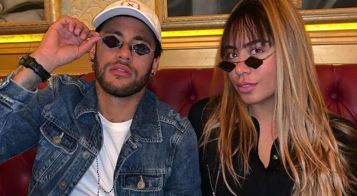 Em gái văng tục khi CĐV PSG chỉ trích thậm tệ Neymar