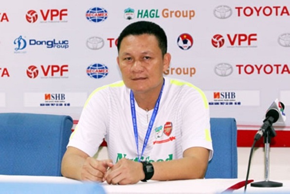 HLV HAGL nói gì về trận thua ngược của đội nhà?