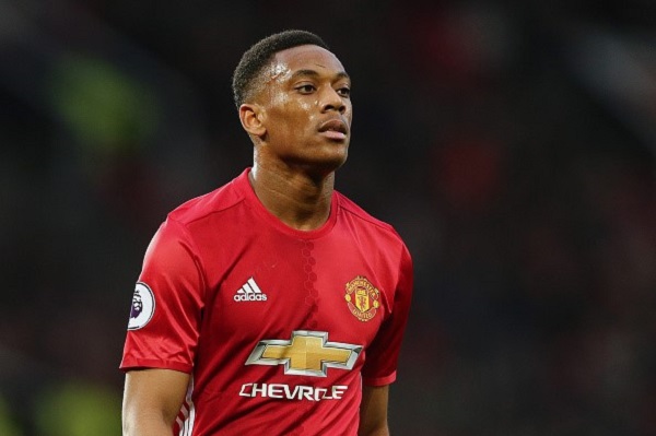 Chuyển nhượng 7/2: Martial nói về tương lai; Arsenal mua Benzema