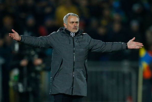 Mourinho đưa ra lời hứa khiến CĐV Man Utd hài lòng 