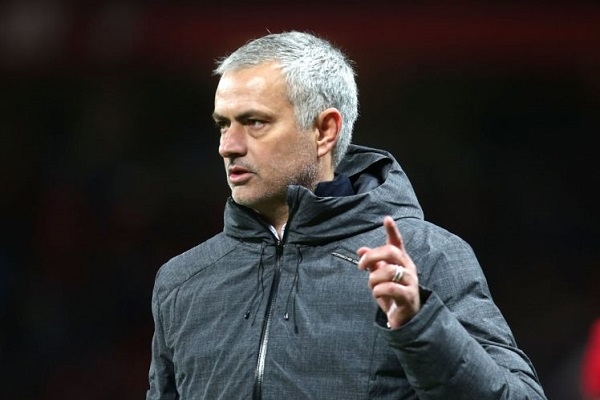 Tin HOT bóng đá tối 21/3: Mourinho giữ ngôi sao đầu tiên