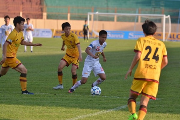 Phung phí cơ hội U19 HAGL và U19 Gwangju chia điểm đáng tiếc