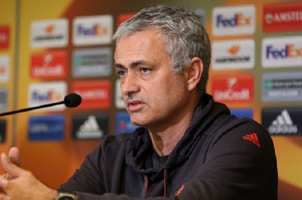 Mourinho nói gì trước trận đấu giữa MU và Chelsea?