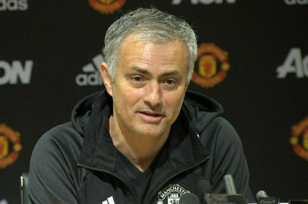 Tin tức MU: HLV Mourinho tìm được người thay Carrick