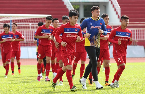 Tin HOT trưa 6/6: Công bố giá vé trận Việt Nam vs Jordan