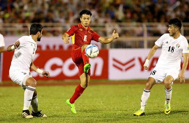 HLV Hữu Thắng được khuyên không nên dùng Công Phượng