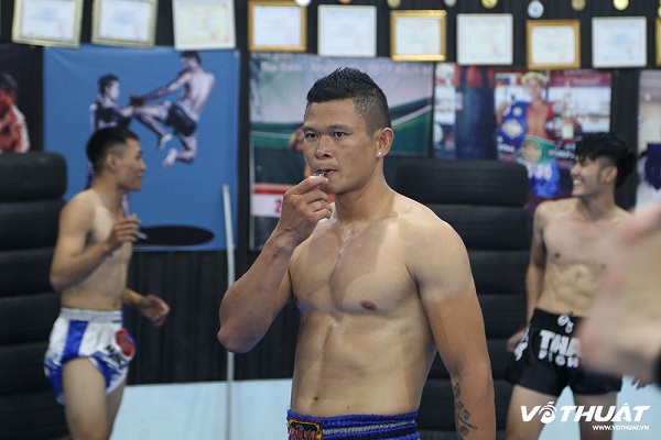 Võ sư Việt Nam thách đấu Pierre Francois Flores