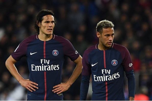 Neymar đáp trả Cavani sau vụ bị từ chối quả đá 11m