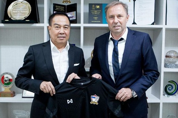 HLV Milovan Rajevac chia tay ĐT Thái Lan sau 6 tháng?