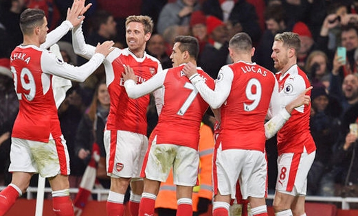 Arsenal lập kỷ lục sau trận thắng nhọc West Brom