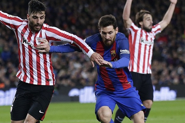Messi san bằng kỉ lục của Huyền thoại Koeman