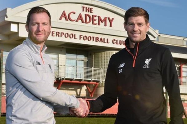 Steven Gerrard CHÍNH THỨC trở lại Liverpool