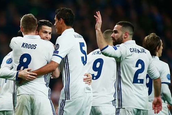 ĐHTB lượt đi vòng 1/8 Champions League: Real áp đảo