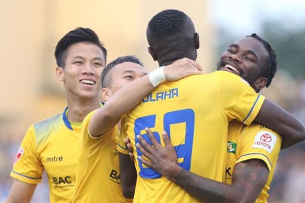 Công Phượng nhạt nhòa, HAGL bại trận trước SLNA