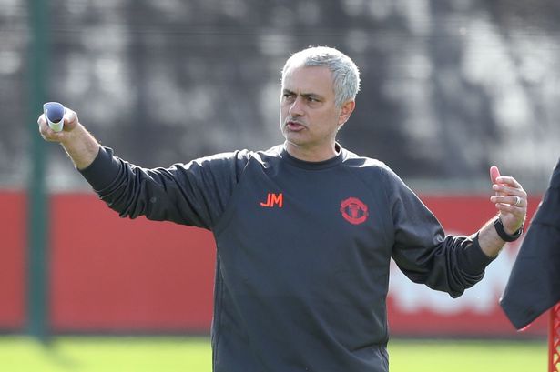 Man Utd khủng hoảng lực lượng