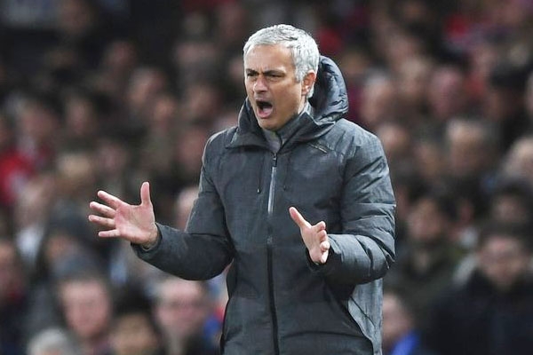 Chuyển nhượng tối 10/4: 5 mục tiêu của HLV Mourinho