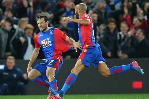 Sao gốc Việt lập siêu phẩm, Crystal Palace thắng đậm Arsenal