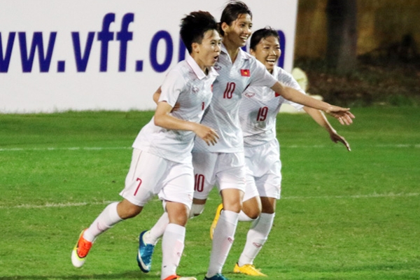 ĐT nữ Việt Nam nhận vinh dự từ Chủ tịch AFC