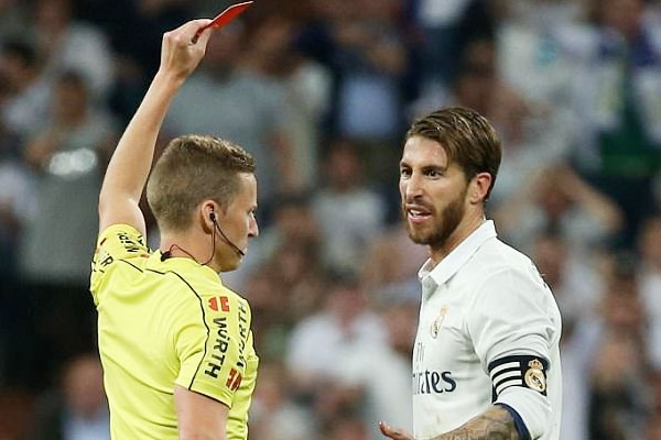 Điểm tin sáng 24/4:Sau El Clasico, Ramos bị phạt như Neymar?