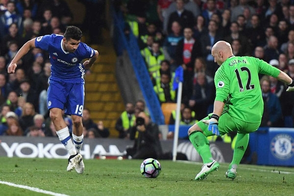 Hủy diệt Middlesbrough, Chelsea chạm 1 tay vào cúp vô địch