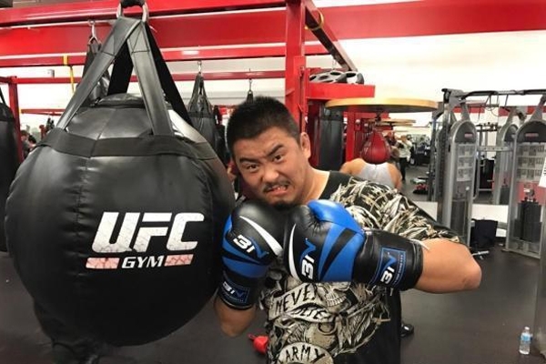 Từ Hiểu Đông luyện võ mới sau lời thách đấu các cao thủ