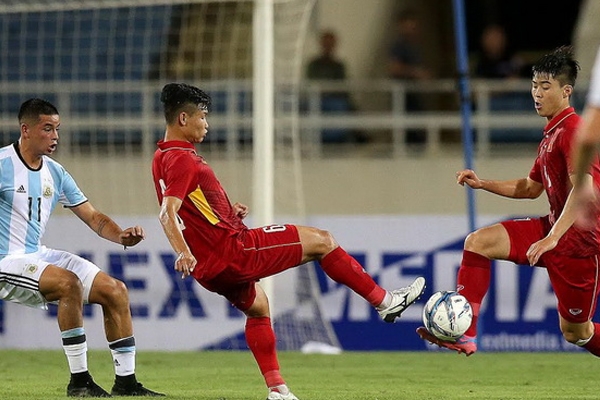 HLV Lê Thụy Hải: U22 Việt Nam không nên đá đẹp tại SEA Games
