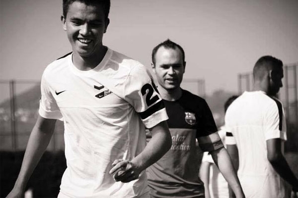 Sao gốc Việt từng tập cùng đội 1 Barca cân nhắc về Việt Nam