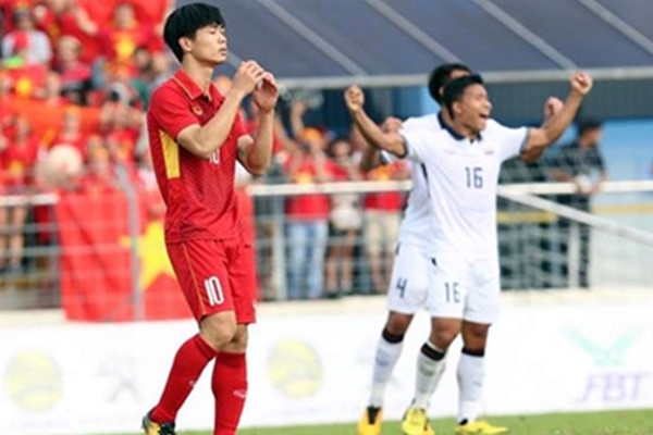 Công Phượng nhận an ủi sau SEA Games 29
