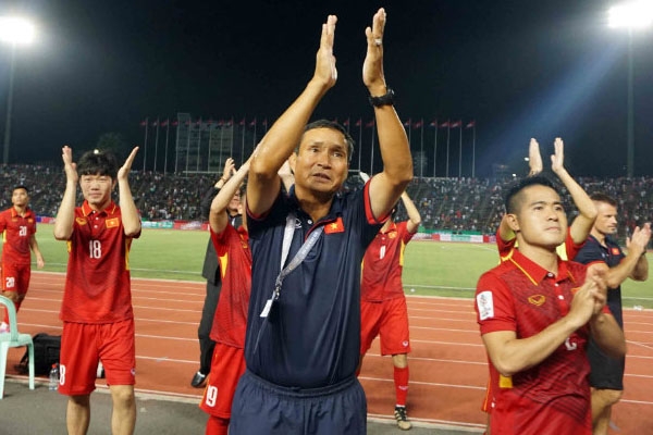 ĐT Việt Nam triệu tập bổ sung ‘sát thủ’ V-League