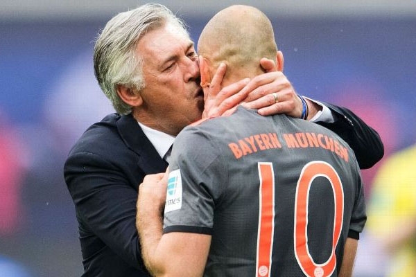 Bayern mời HLV ‘không ngờ’ sau khi sa thải Carlo Ancelotti