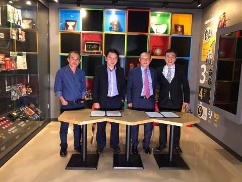 HLV ĐTVN: Người Hàn lo cho Mr. Ngủ gật, người Việt thì sao?