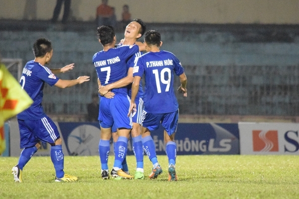 Lên đỉnh V.League, Quảng Nam nhận thưởng đậm