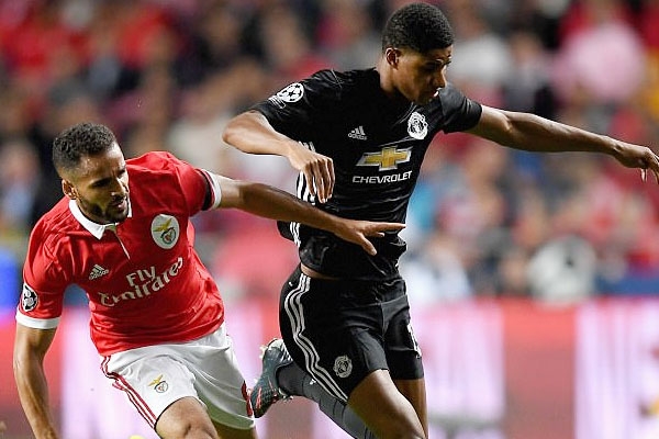 Tin HOT sáng 19/10:MU thêm khủng hoảng sau trận gặp Benfica