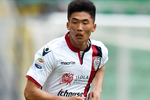 Sao trẻ châu Á lỡ cơ hội đến Liverpool bởi câu hỏi ngớ ngẩn